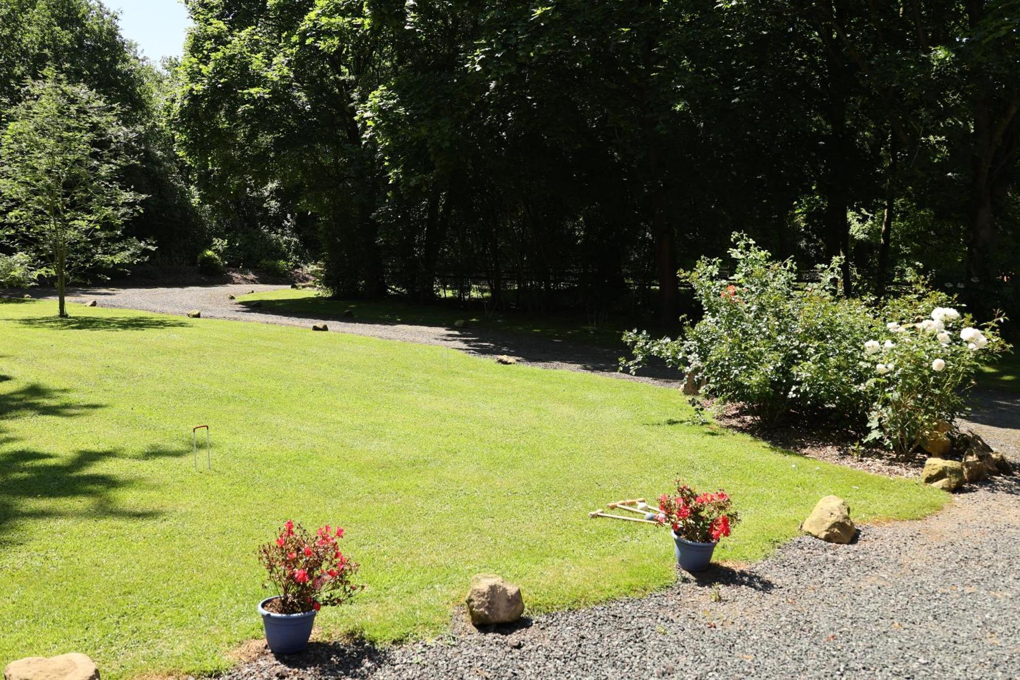 Badger'S Wood At Hoo Farm Villa Telford Exterior photo